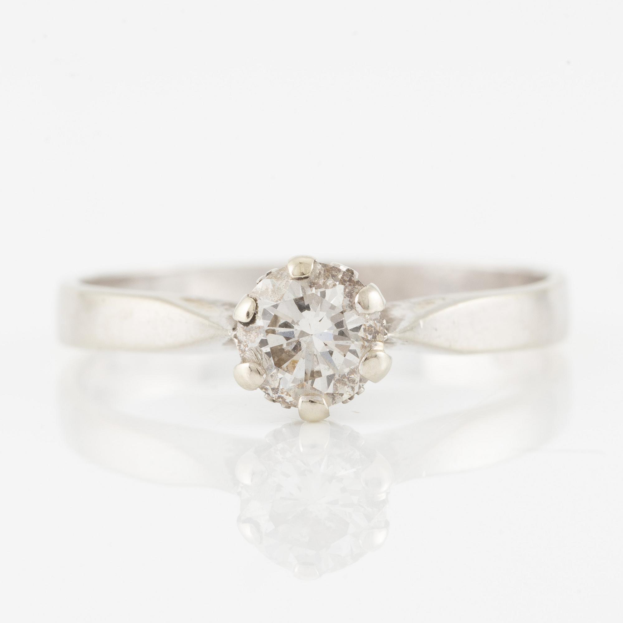 Ring, 18K vitguld med briljantslipad diamant 0.45 ct.
