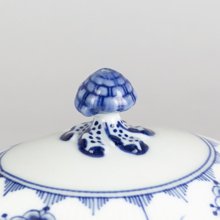 A 'Blue Fluted Plain' porcelain tureen with cover, Royal Copenhagen, model 405, 1966.