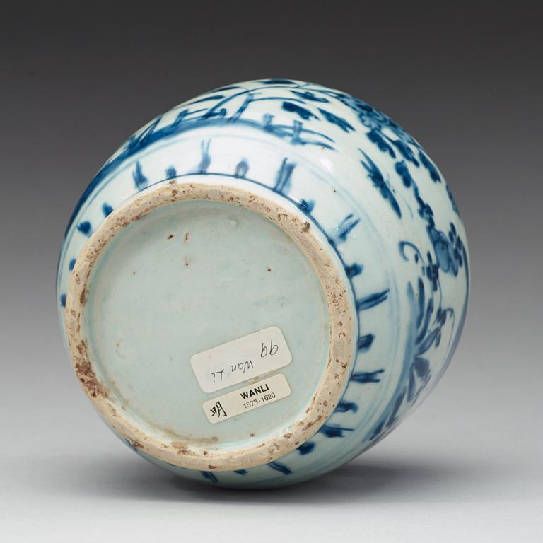 A blue and white jar, Ming dynasty, 17th Century.