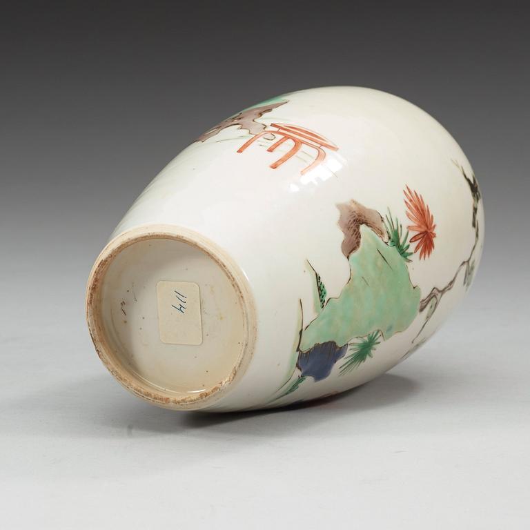 A famille verte vase, Qing dynasty, 18th Century.