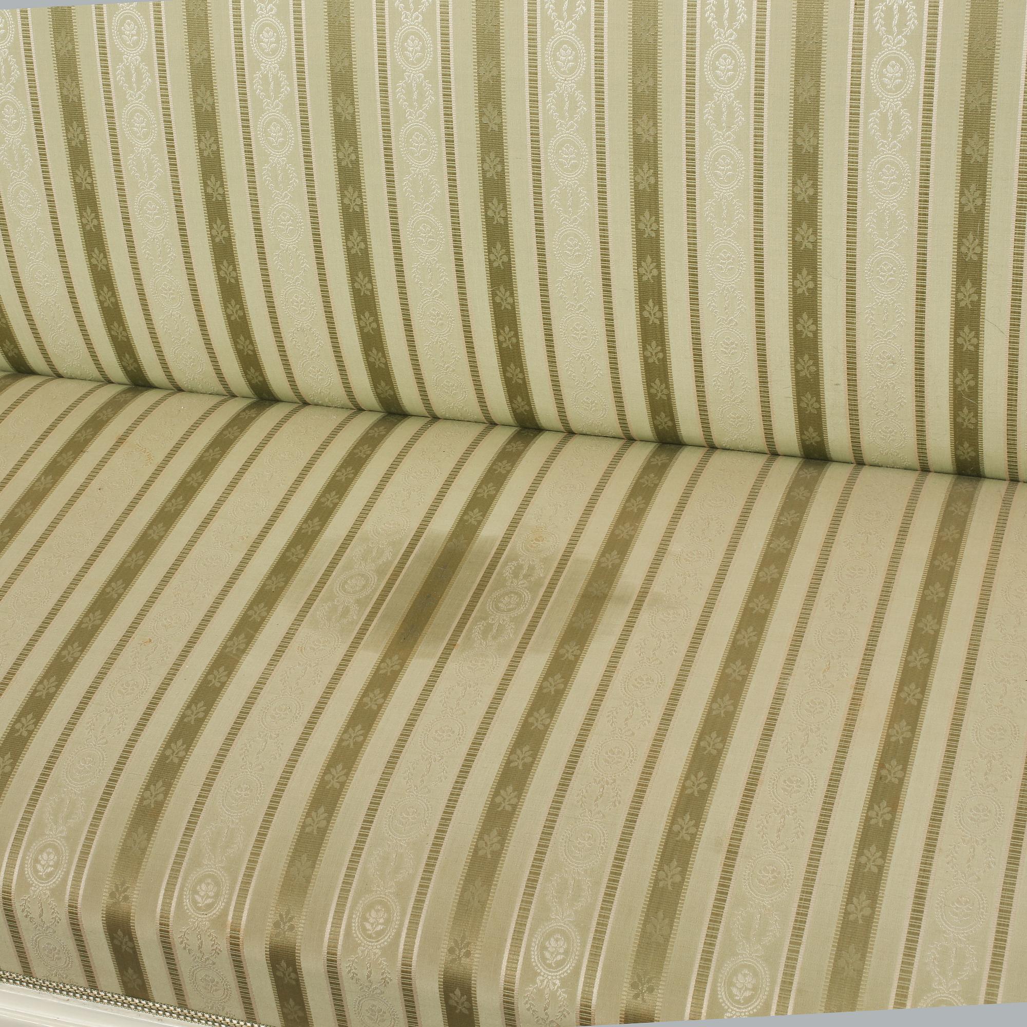 SOFFA, sengustaviansk, omkring år 1800.