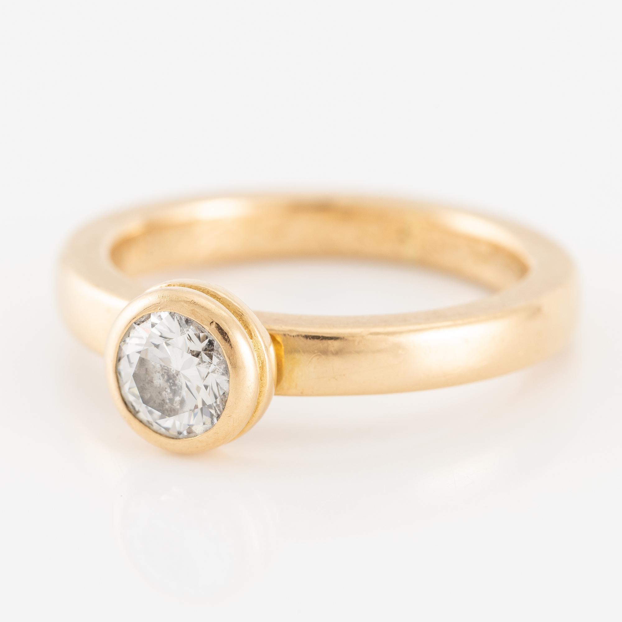 Ring, solitaire ring, Schalins, 18K gold with a brilliant-cut diamond.