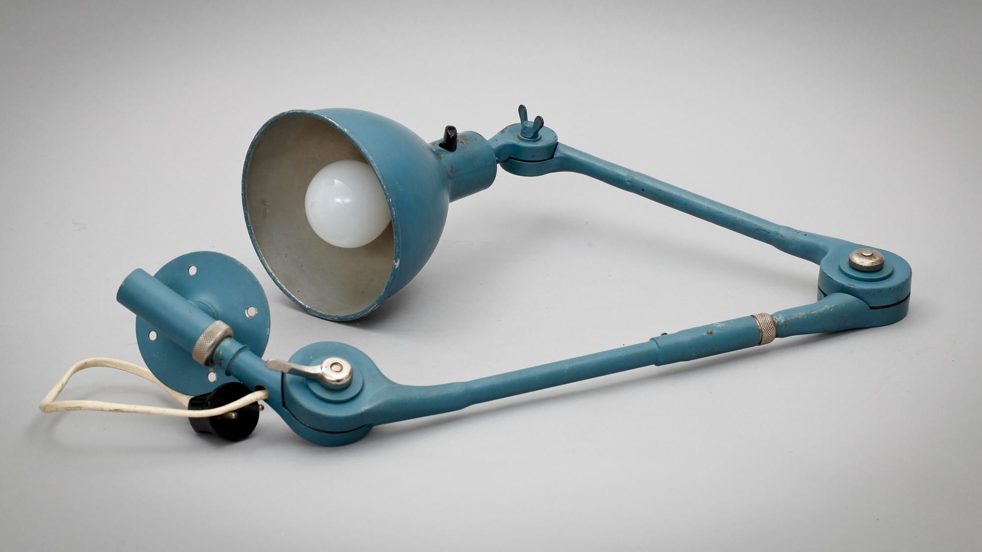 INDUSTRILAMPA, Pe Fe Ge, 1900-talets första hälft.