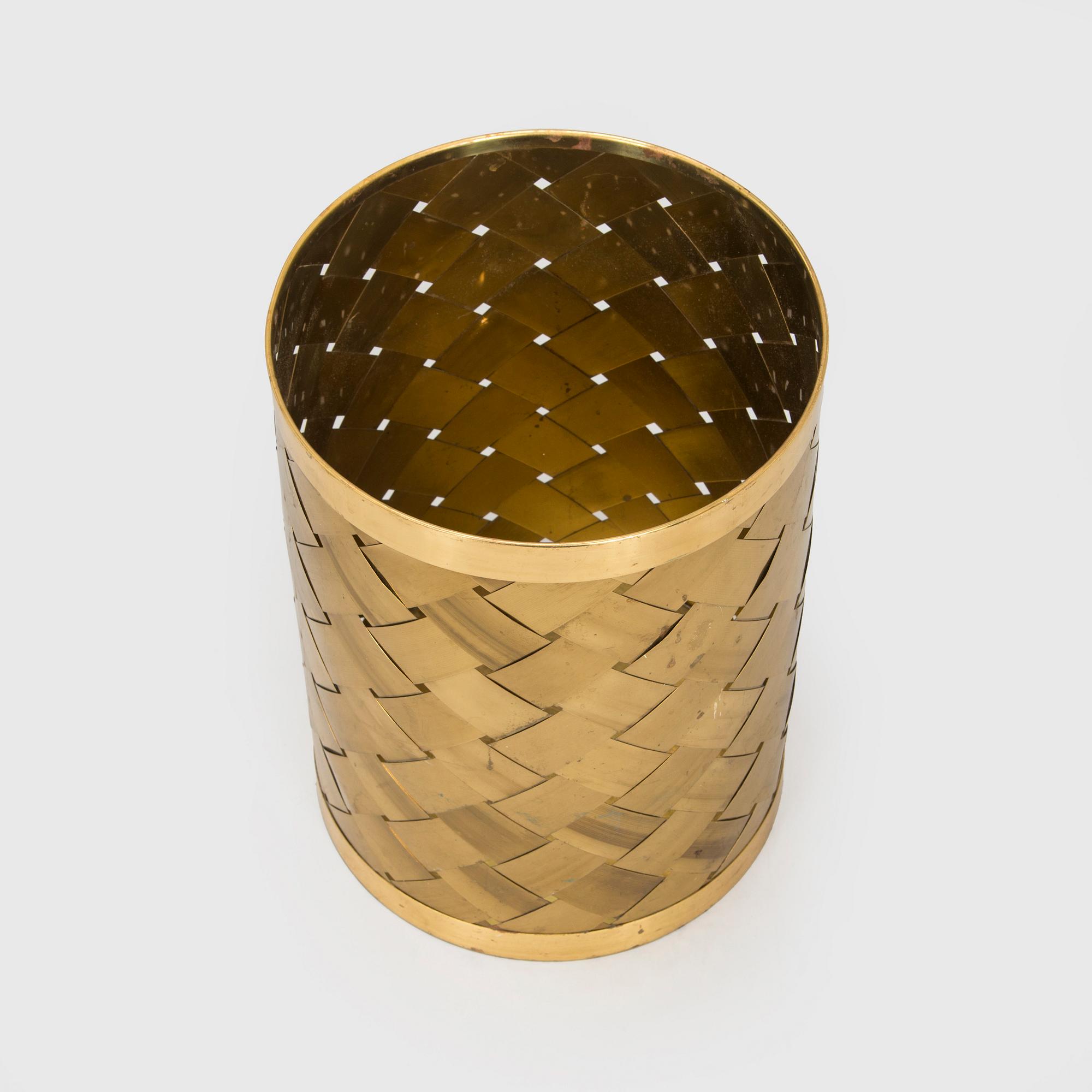 Papperskorg, 1900-talet mitt.