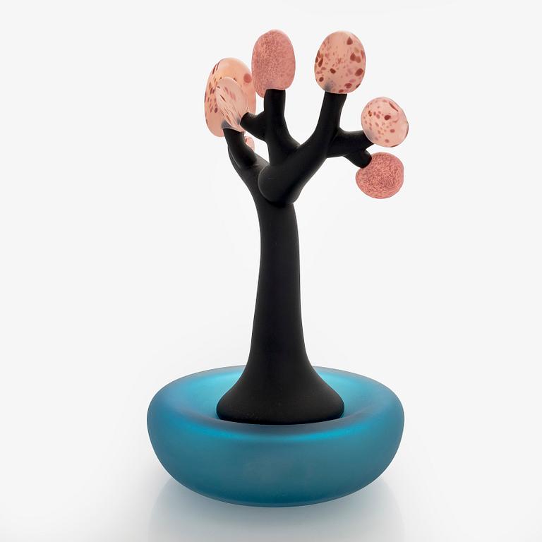 Alma Jantunen, glasskulptur, "Bonsai" -serien, signerad Alma Jantunen 2021.