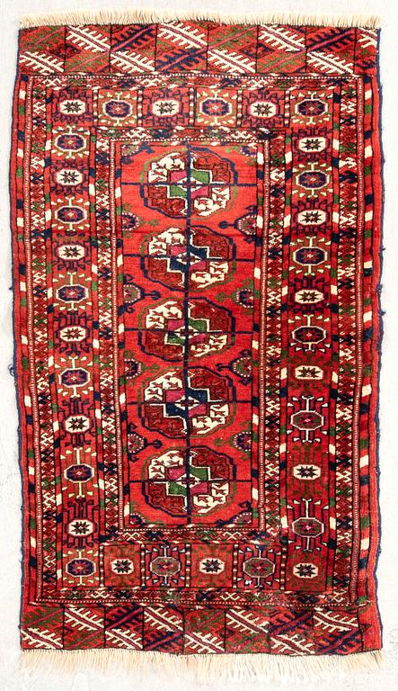 Prayer rug Turkmen old 108x63 cm.