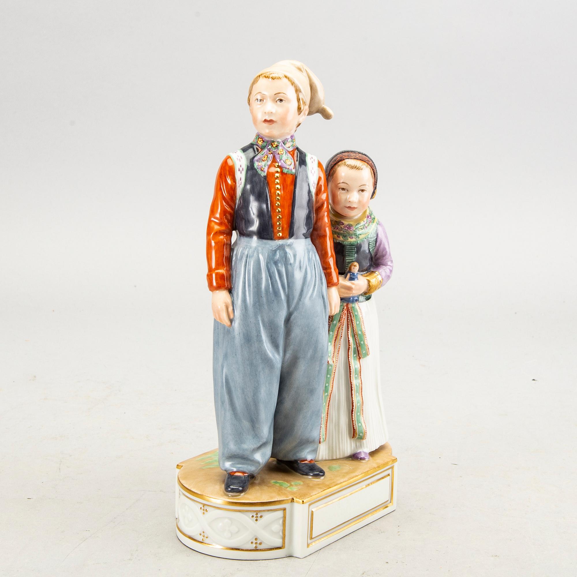 Royal Copenhagen, a porcelaine figurine no 12106.