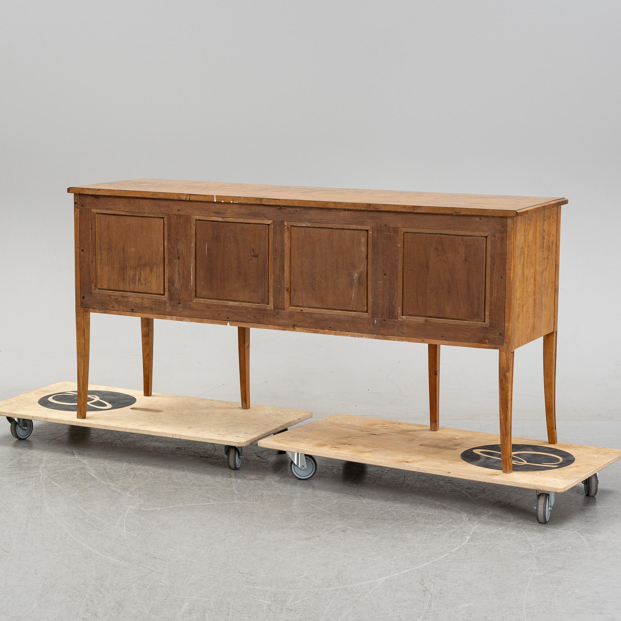 A birch sideboard, 1930-tal.