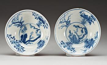 A pair of famille rose sgrafitto bowls, early 20th Century.