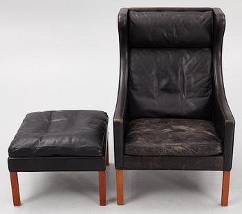 Børge Mogensen, a model 2204 armchair with ottoman, Fredericia Stolefabrik, Denmark.