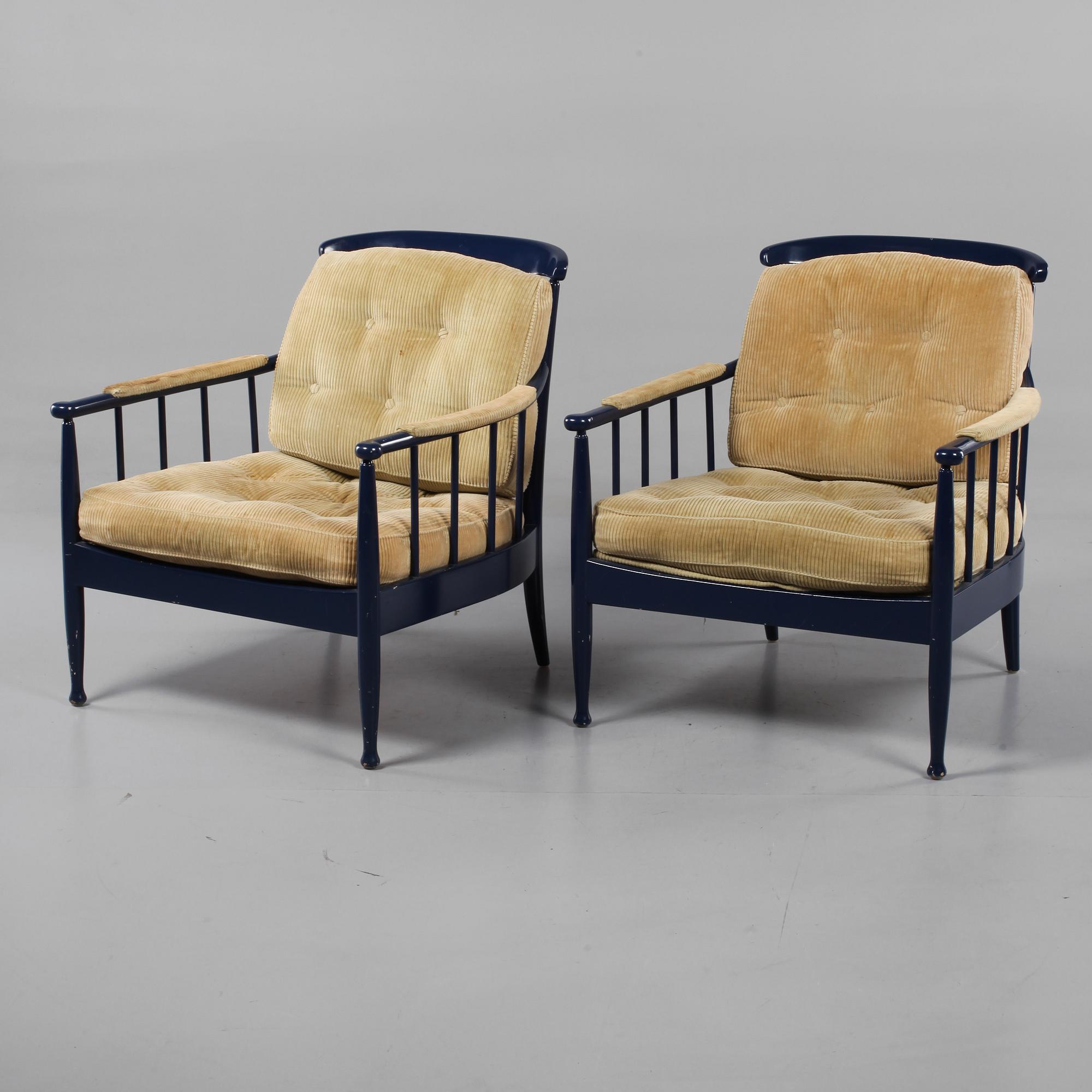 FÅTÖLJER, ett par, "Skrindan", Kerstin Hörlin Holmqvist, 1900-talets andra hälft.