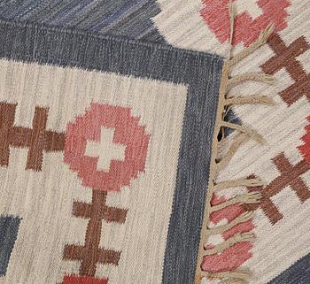 MATTA, rölakan, 1900-talets andra hälft, monogramsignerad W, 205x145 cm.