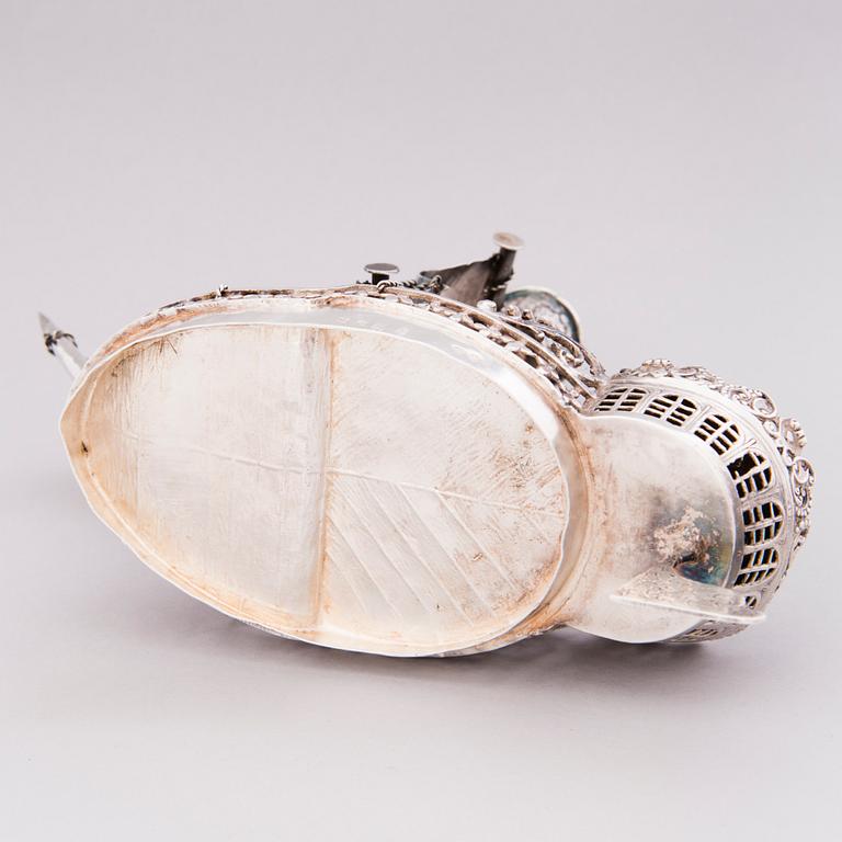 SKRIN/ BORDSDEKORATION, sterling silver, engelska importstämplar London 1911.