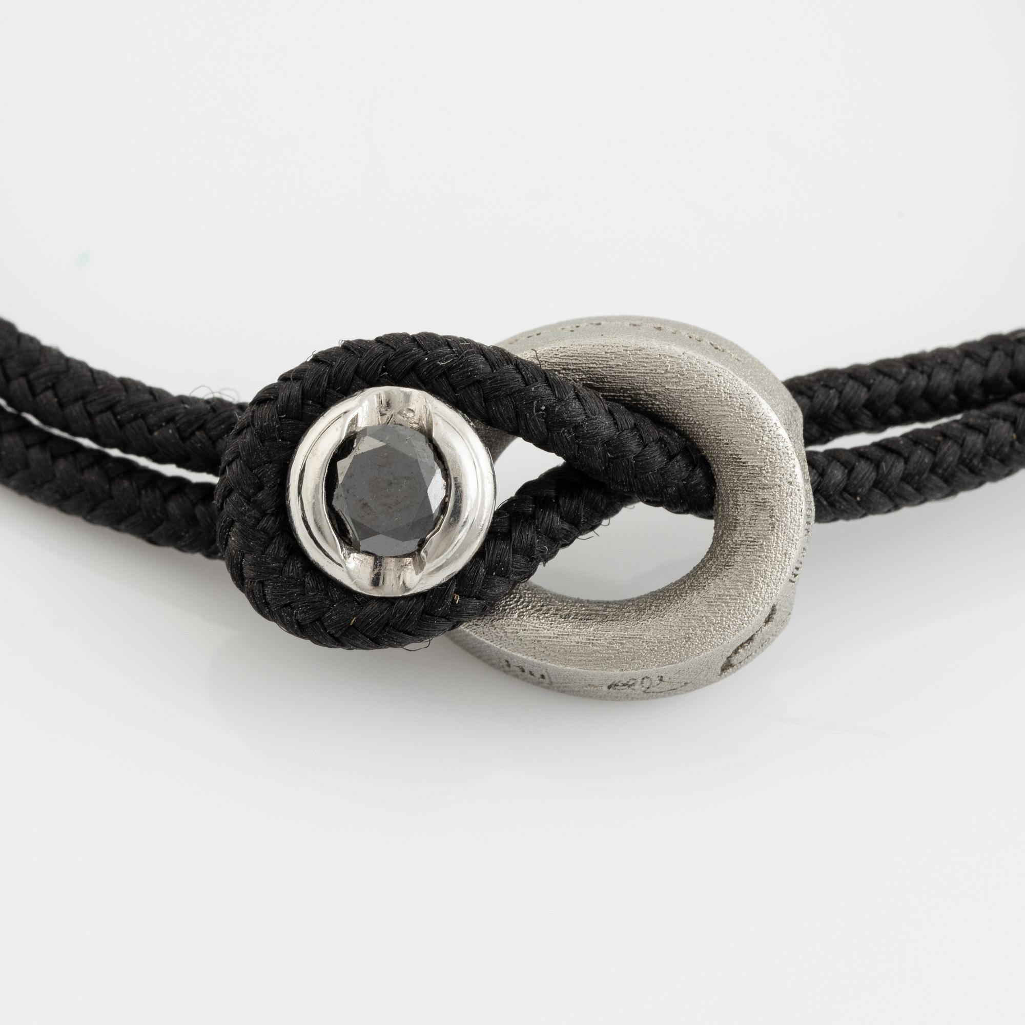 Håkan Orrling, Non Violence, bracelet with black diamond.