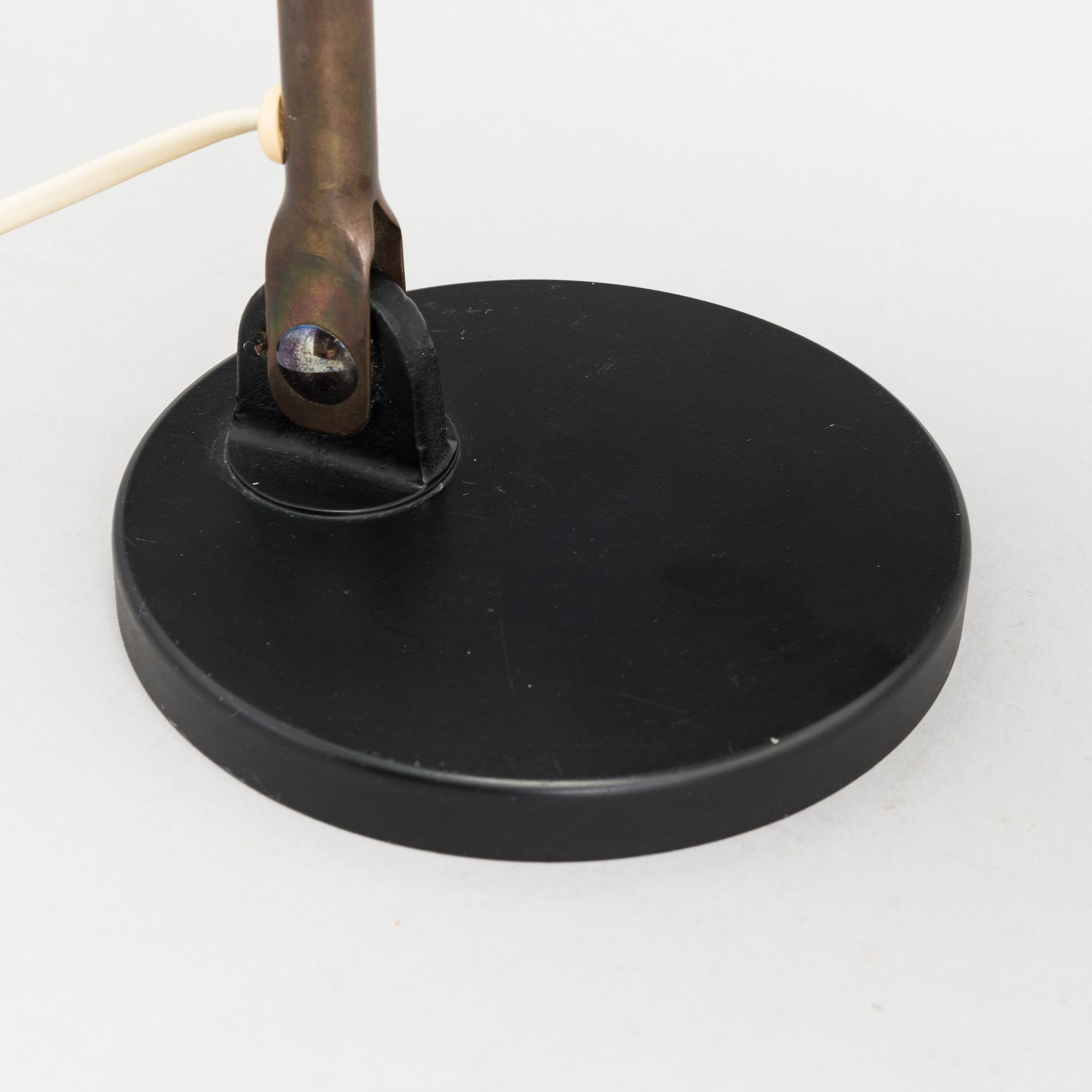 Paavo Tynell, bordslampa, modell 9222, Idman, 1900-talets mitt.