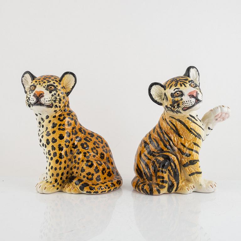 Two figurines, Italy, 1970's/80's.