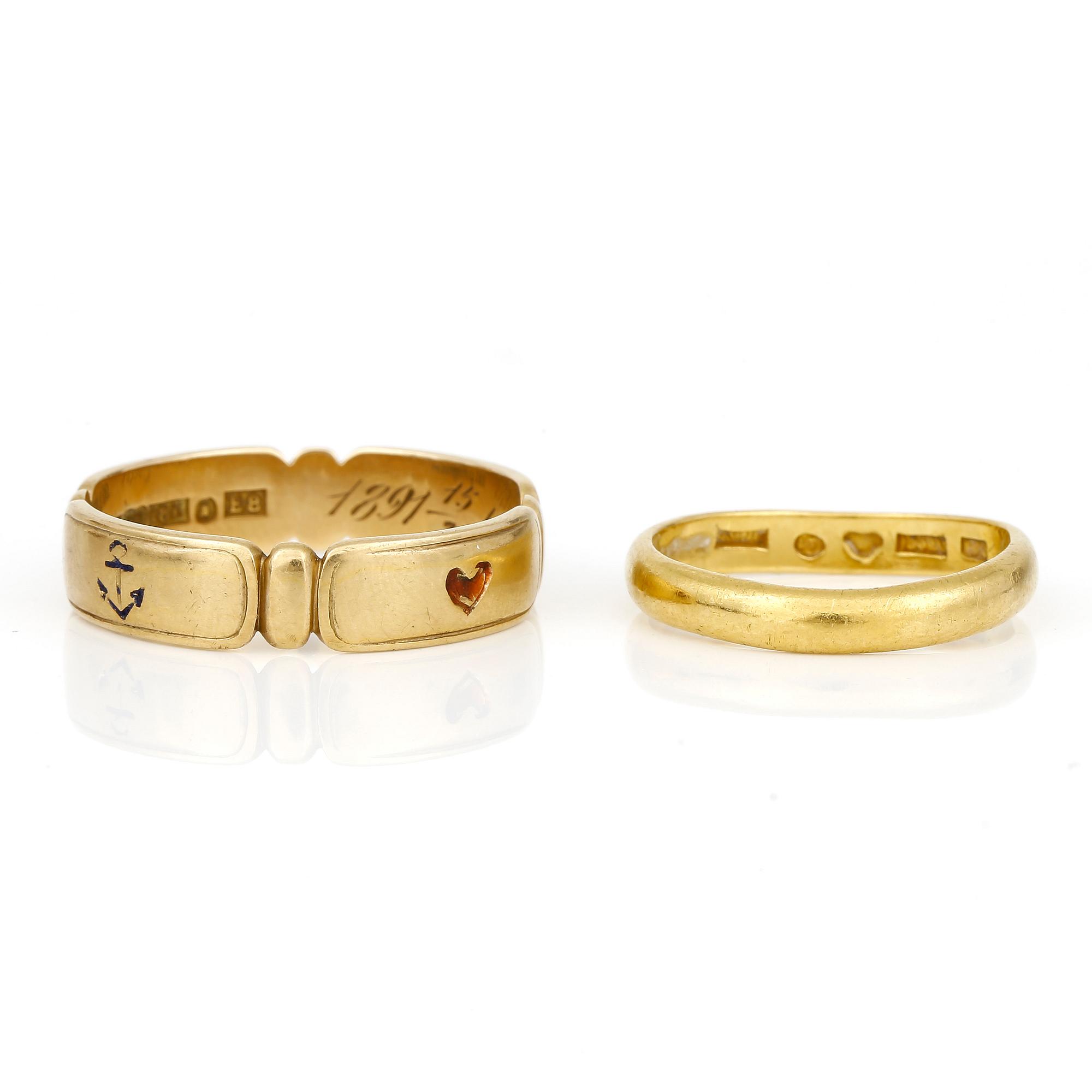 RINGAR, 2 st, olika guldhalter, Stockholm, 1930-tal.
