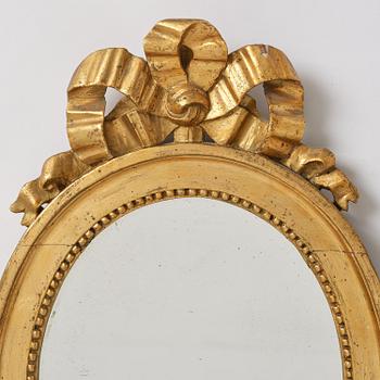 A Gustavian girandole mirror, Stockholm, late 18th century.