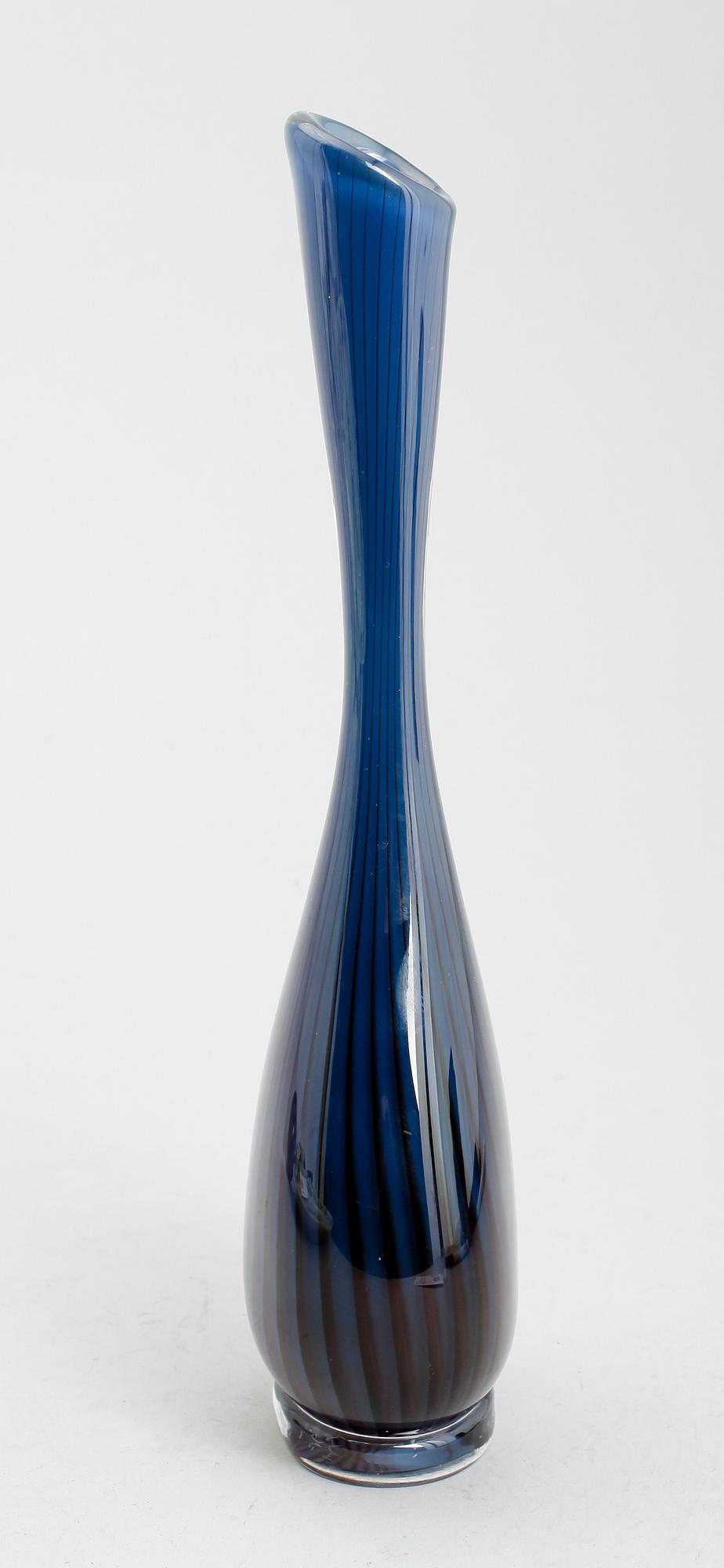 VAS, glas, "Colora", Vicke Lindstrand, Kosta.