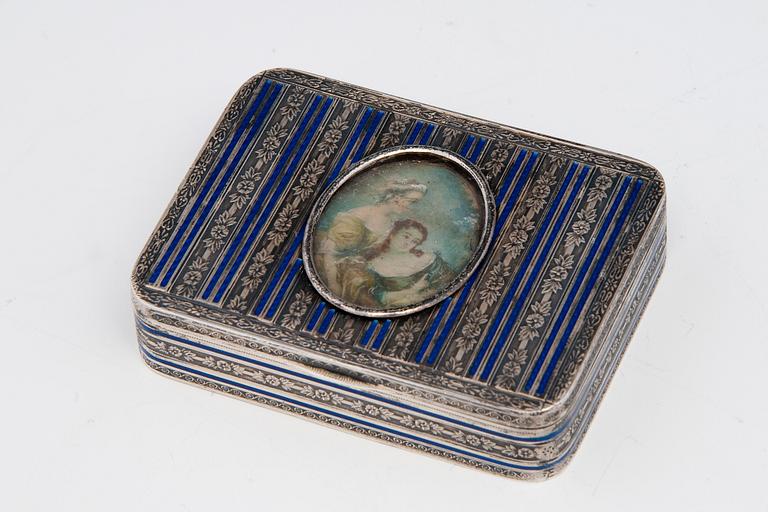 ENAMELLED BOX.