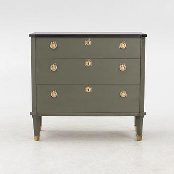 A chest of drawers, Gustavian style, second half of the 20th century.
