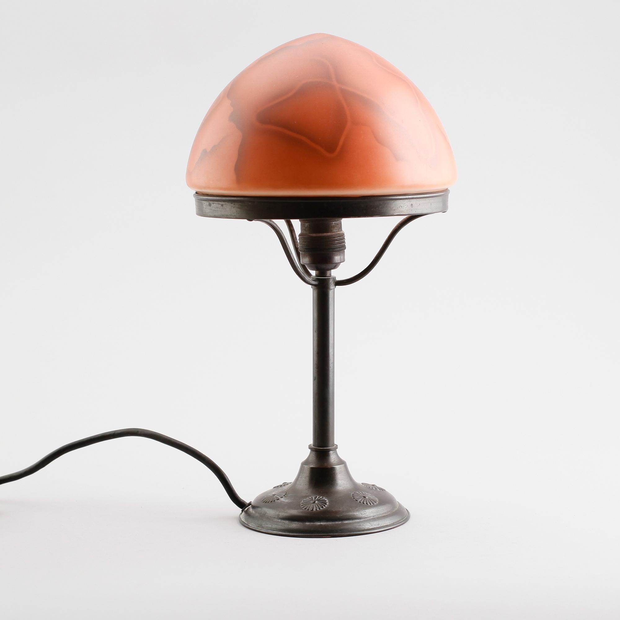 BORDSLAMPA, s k strindbergsmodell, 1900-talets första hälft.