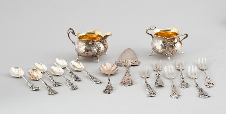 SAMLING SILVERFÖREMÅL, 16 delar, 1900-tal. Vikt ca 433 gram.