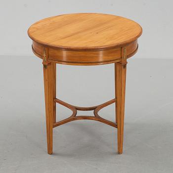 BORD, gustaviansk stil, 1900-talets andra hälft.