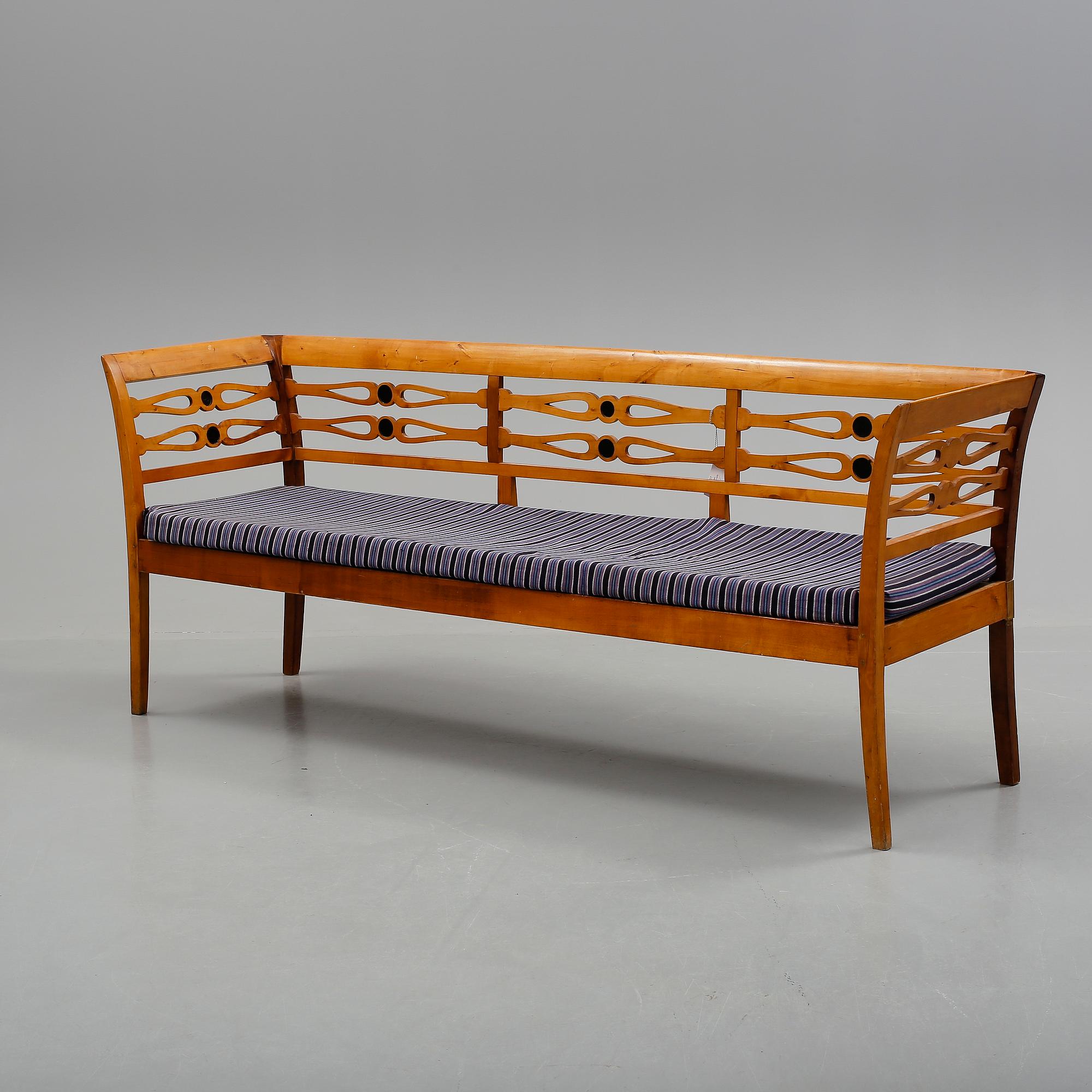 SOFFA, Karl-Johan, 1800-talets första hälft.
