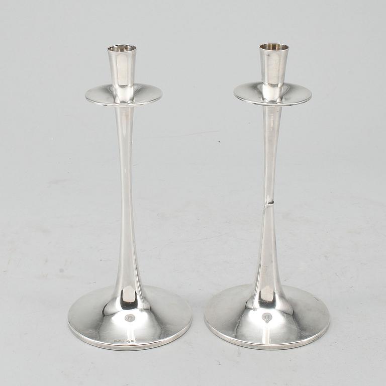 LJUSSTAKAR, ett par, silver, MGAB Uppsala, 1966.