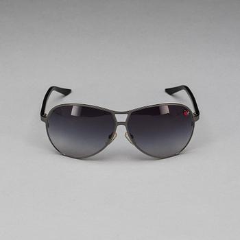 SOLGLASÖGON, Christian Dior.