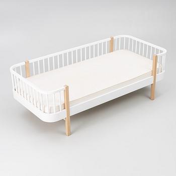 Dagbädd, "Wood", Oliver Furniture, samtida.