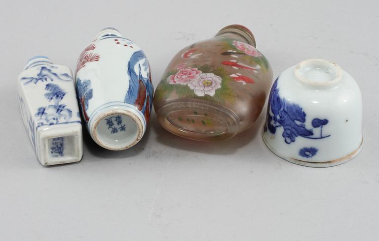SNUSFLASKOR, 3 st, och MINIATYRSKÅL, porslin samt glas, Kina, 1900-tal.
