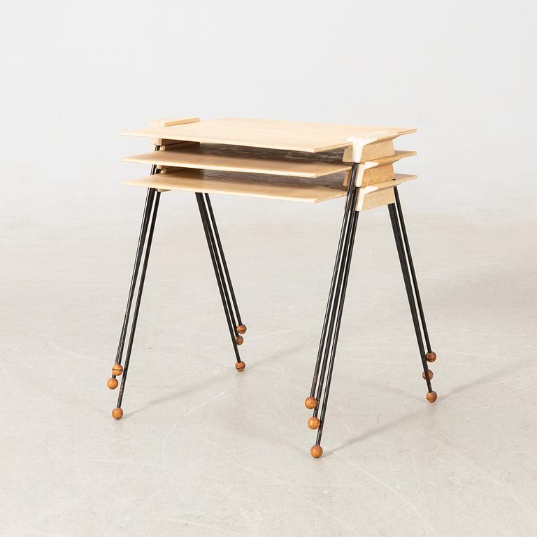 Sidobord/TV-bord 3 st 1900-talets andra hälft.