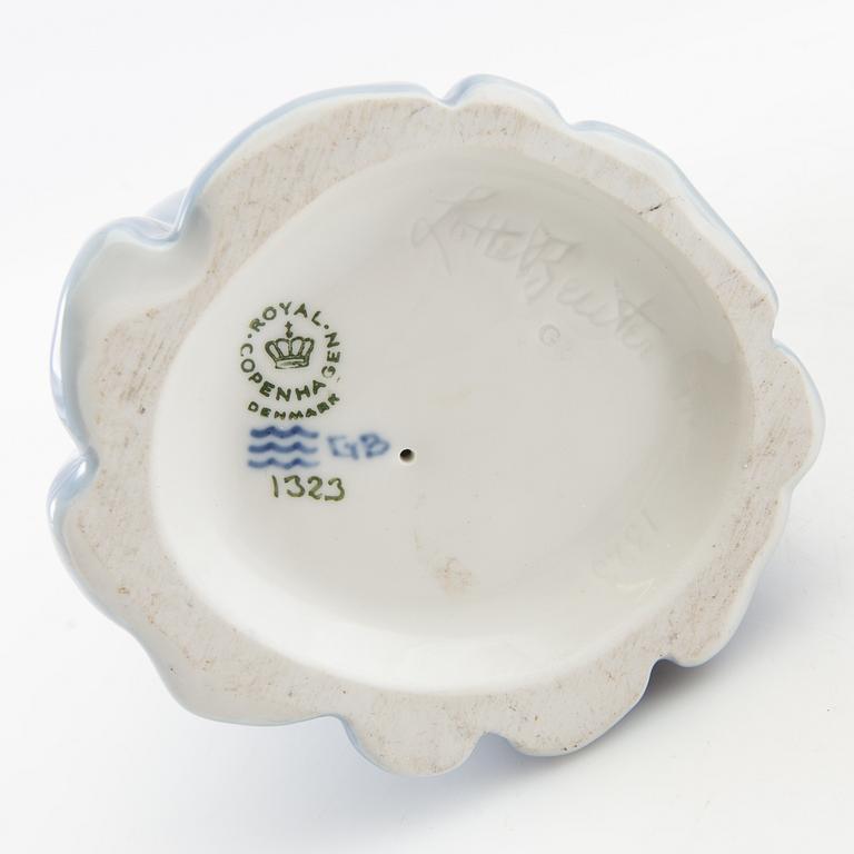 Figuriner 4 st Royal Copenhagen/Bing & Grøndahl 1900-talets mitt/andra hälft porslin.