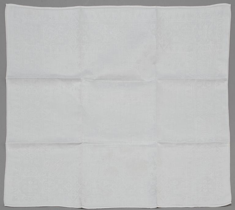 SAMLING LINNEDAMAST, 28 delar.