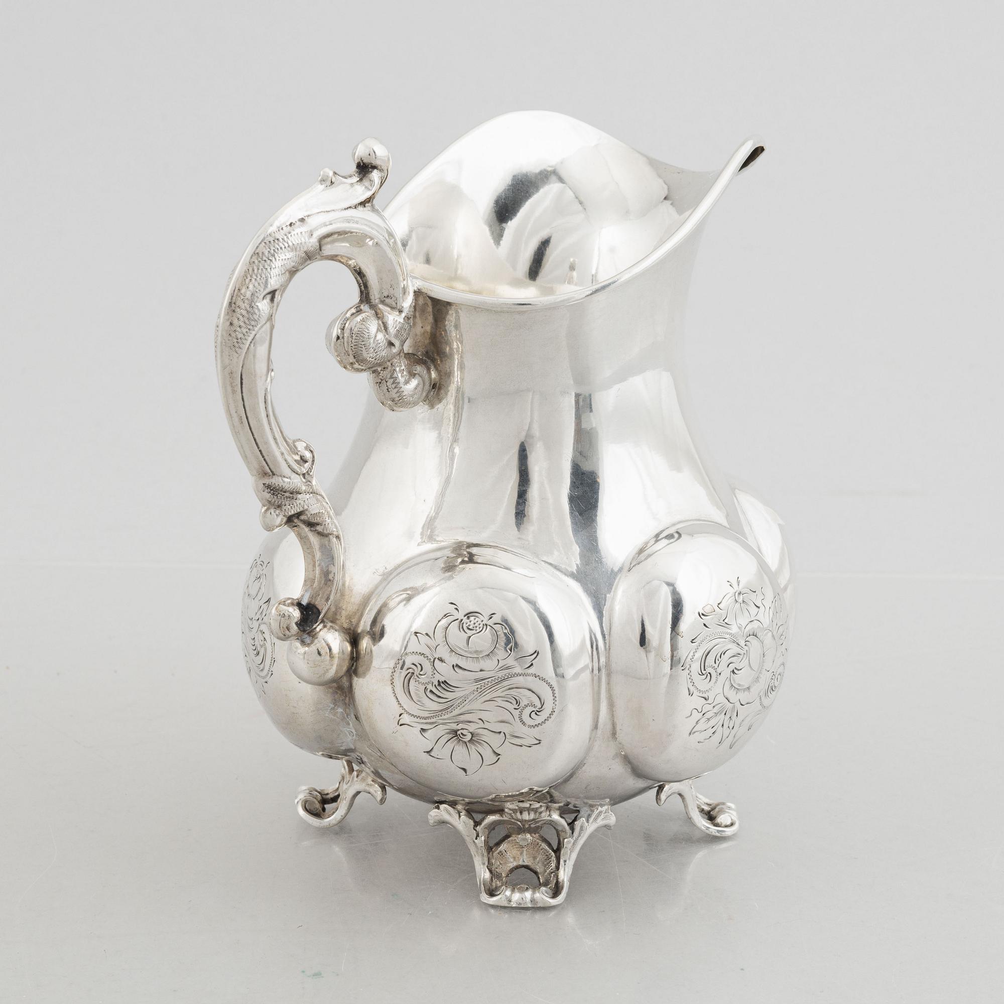 Pehr Fredrik Palmgren, mjölk/gräddkanna, silver, nyrokoko, Stockholm (verksam 1850-1878).