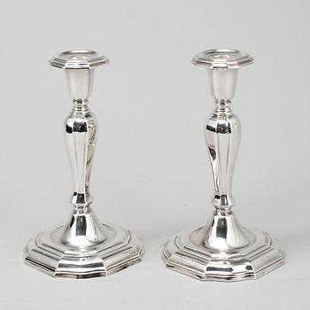 LJUSSTAKAR, ett par, silver, barockstil, GAB Stockholm 1964.
