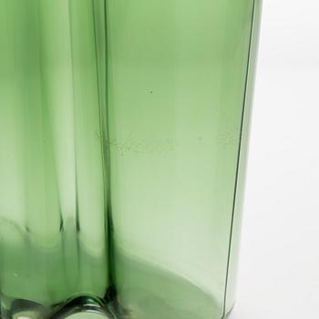 Alvar Aalto, a 'Savoy' 50-year jubilee vase, 3030, signed A. Aalto 1936-1986 Iittala 2447/8000.