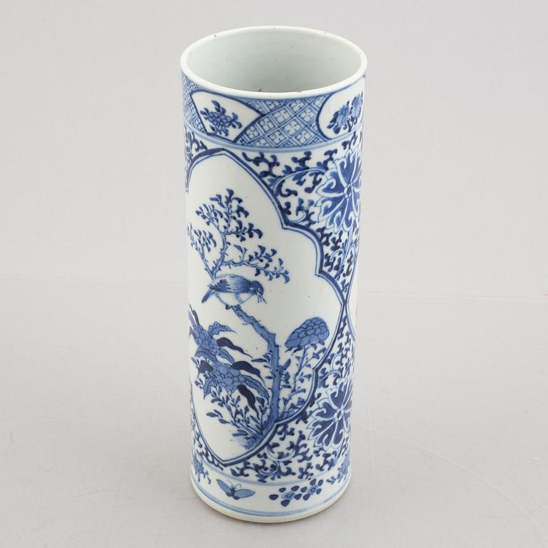 Vas, porslin, Kina, Qingdynastin, 1800-tal.