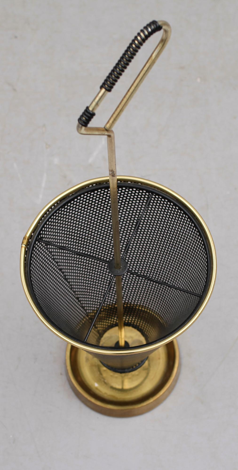 PARAPLYSTÄLL, 1900-talets mitt.