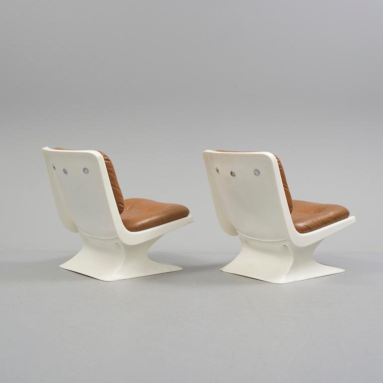 A pair of lounge chairs by Albert Jacob Toller, Grosfillex, France.