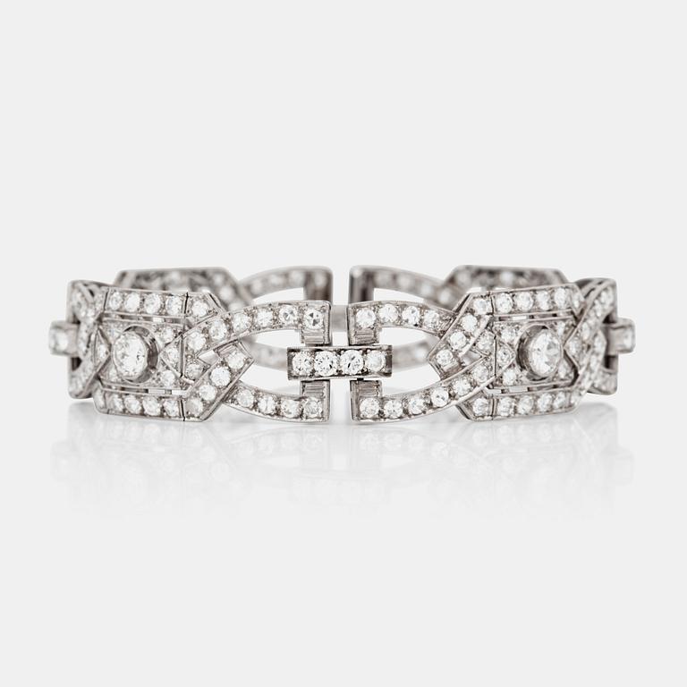 ARMBAND, Art Deco, med äldre slipade diamanter, totalt ca 7.50 ct.