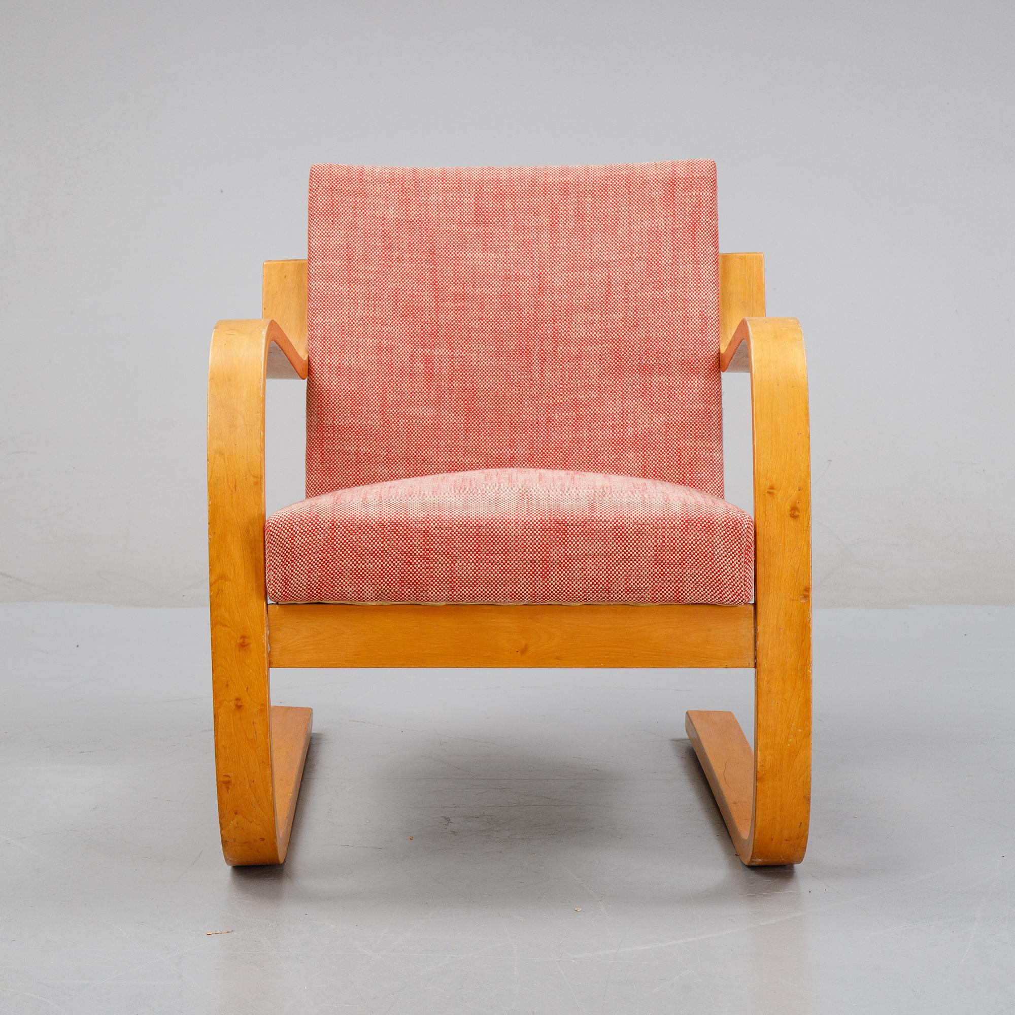 Alvar Aalto, a 1930's/40's model  '34/402' easy chair.