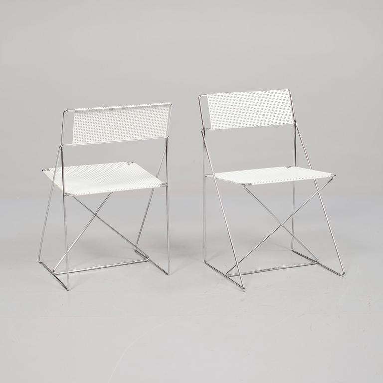 STOLAR, 4 st, "X-line", Niels Jörgen Haugesen, Danmark, formgiven 1977.