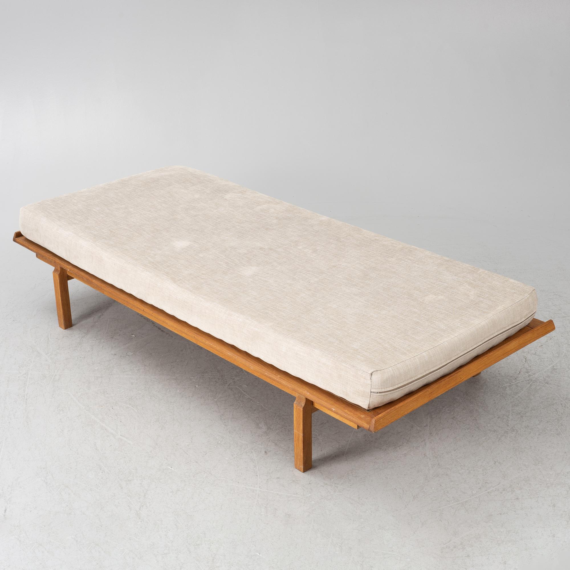 Marian Grabinski attributed daybed "Balbo" IKEA mid-20th century.