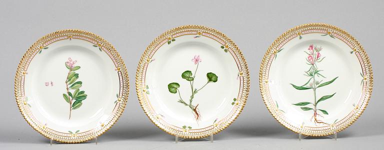 TALLRIKAR, 6 st, porslin, "Flora Danica", Royal Copenhagen, Danmark, 1947.
