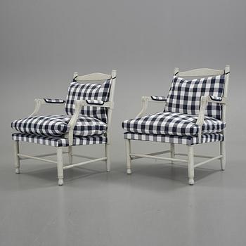 FÅTÖLJER, ett par, sk Gripsholmsmodell, 1900-tal.