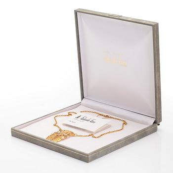 Kalevala Koru, a 14K gold 'Celebratory jewellery of independence'' necklace, 1992.