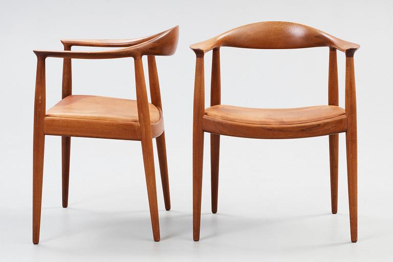 HANS J WEGNER, "The Chair", ett par, Johannes Hansen, Danmark 1950-60-tal.